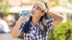 गर्मियों में डिहाइड्रेशन (पानी की कमी) से कैसे बचें?