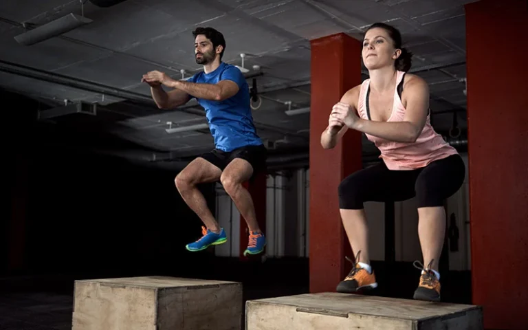 एथलीट्स के लिए प्लायोमेट्रिक (Plyometric) ट्रेनिंग के फायदे और सावधानियां