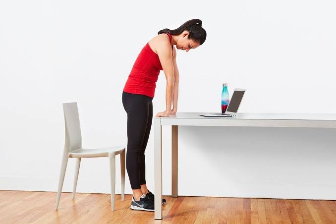 ऑफिस वर्कर्स के लिए 5 मिनट का डेस्क योगा (Desk Yoga) वीडियो ट्यूटोरियल