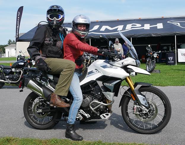 डिलीवरी पार्टनर्स (Riders) के लिए टू-व्हीलर चलाते समय सही पोश्चर और स्ट्रेच