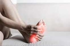 न्यूरोपैथी (Neuropathy): मधुमेह के मरीजों में पैरों के सुन्नपन का फिजियो इलाज