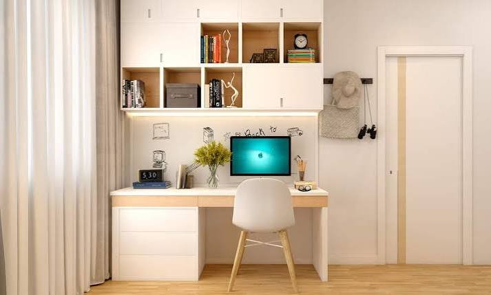 वर्क फ्रॉम होम (Work from home) के दौरान डाइनिंग टेबल को वर्कस्पेस में बदलना