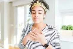 श्वास तकनीक (Breathing Techniques) से पैनिक अटैक को कैसे कंट्रोल करें?