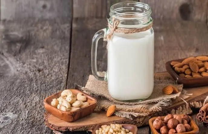 क्या दूध और डेयरी उत्पाद जोड़ों के दर्द या यूरिक एसिड को बढ़ाते हैं?