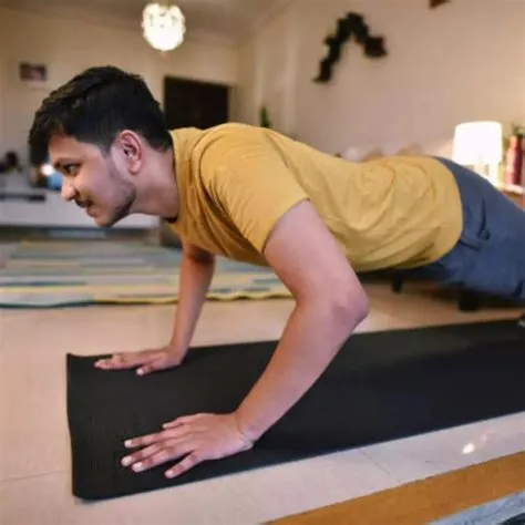 चेस्ट और कंधों की मजबूती के लिए पुश-अप्स (Push-ups) के 5 एडवांस वेरिएशंस