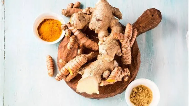 जोड़ों की सूजन (Joint Inflammation) को कम करने के लिए हल्दी अदरक और दालचीनी का अनुपात