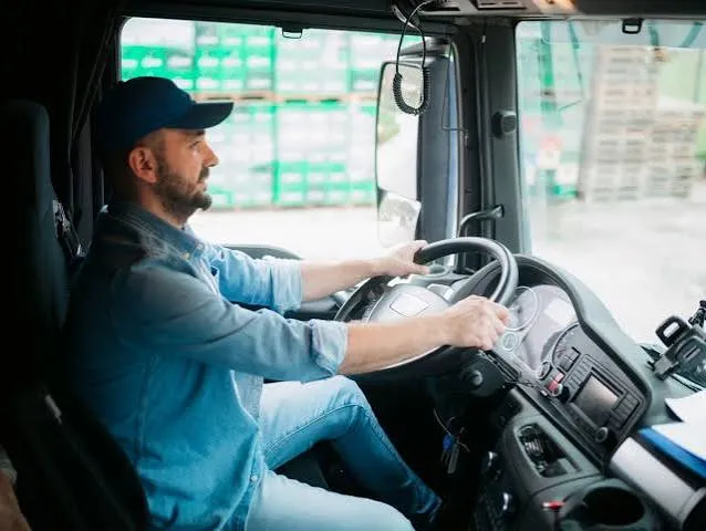 बस, कार और ट्रक ड्राइवरों (Drivers) के लिए सर्वाइकल और स्लिप डिस्क से बचने के एर्गोनोमिक टिप्स